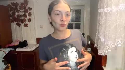 emmagerhauser online show from August 14, 6:33 pm