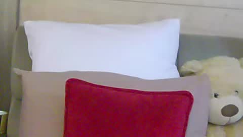 Emma online show from July 27, 8:42 am