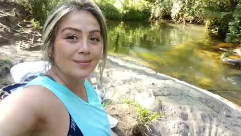 Emma online show from August 15, 2:32 pm