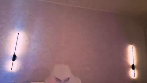 Emma online show from August 12, 5:43 am