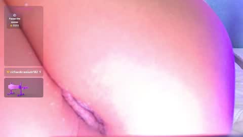 emmalove01 online show from August 10, 6:04 am