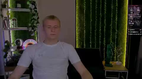 Emmi online show from August 7, 9:26 pm