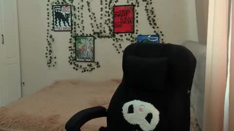 Emma online show from July 23, 11:56 am