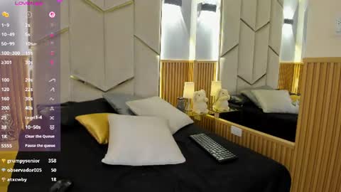Emma Richards online show from August 9, 5:52 am