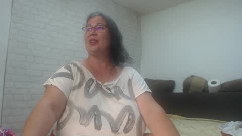 emmasquirt69 online show from June 7, 8:47 pm