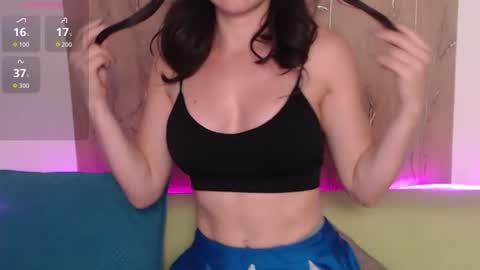 emmastinsen online show from August 17, 4:17 am