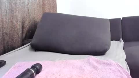 Emma online show from August 5, 7:28 am