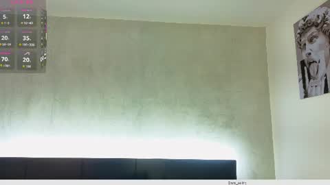 emmi_collins online show from August 15, 12:47 am