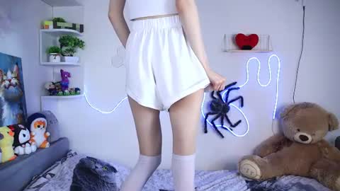 emmie_everly online show from July 16, 2:07 pm
