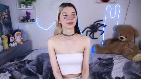 emmie_everly online show from July 26, 12:32 pm