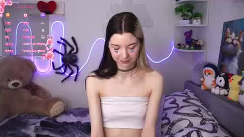 emmie_everly online show from August 4, 7:05 am