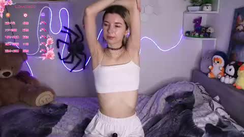 emmie_everly online show from August 9, 8:48 am