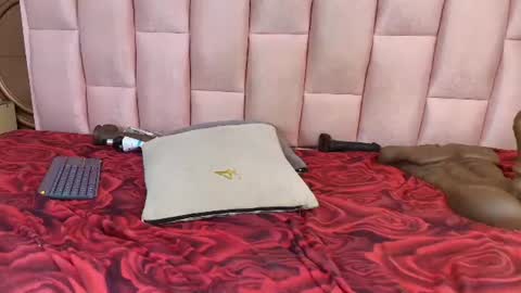 Emmily keller online show from July 23, 5:48 pm