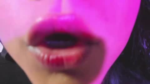 EMMILY online show from August 7, 2:28 pm