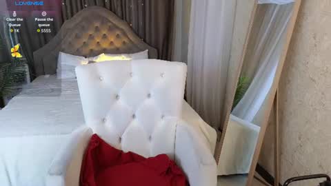 emmy_dreamy_ online show from August 13, 1:30 am