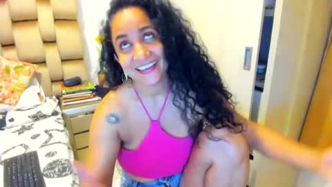 emperatriztapia online show from August 8, 3:17 am