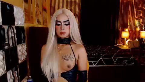empress_diva online show from June 14, 8:33 am