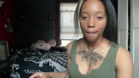 Alyx  online show from July 25, 11:42 pm