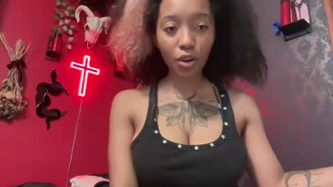 Alyx  online show from August 7, 11:16 pm