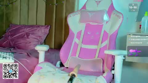 Emy kami online show from August 12, 12:40 pm