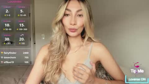 emyconneer online show from August 13, 5:05 pm
