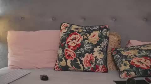 EmyGrace online show from August 15, 7:01 am