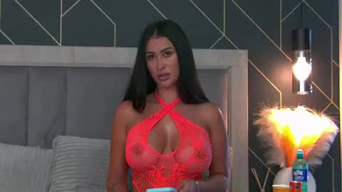 EmyLaveau online show from August 11, 5:31 am