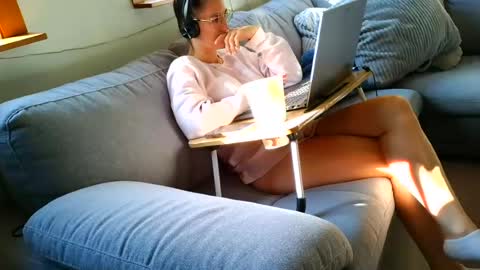 emyxxl online show from August 5, 12:03 pm