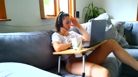 emyxxl online show from August 7, 7:36 pm