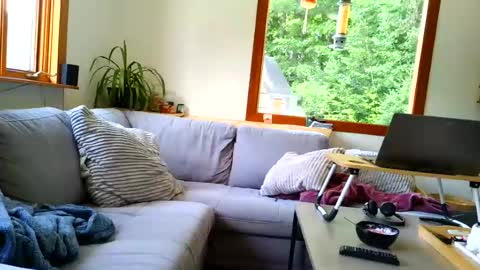 emyxxl online show from August 14, 5:05 pm