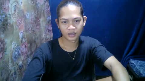I am MITCH online show from August 12, 4:15 am