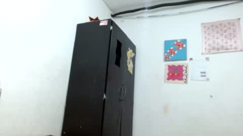 engel20042001 online show from August 8, 12:38 pm