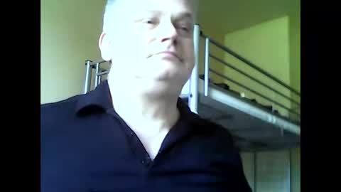 englishguysurrey online show from May 28, 9:12 am