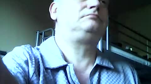 englishguysurrey online show from June 29, 4:38 am