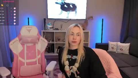Maria and James online show from June 27, 5:27 pm