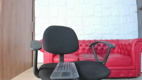 enma_paris online show from August 28, 7:50 am