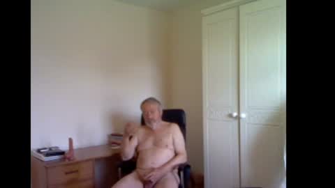 erasmus_d online show from July 14, 5:36 pm