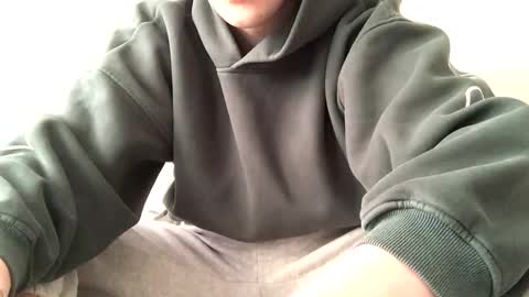 eric123754216 online show from March 16, 4:11 pm