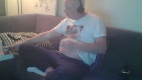 Eric online show from June 15, 4:32 am