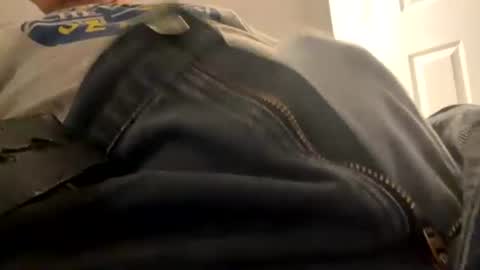 eric4698523103 online show from August 2, 5:58 am