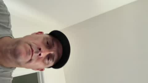 eric4698523103 online show from August 10, 10:33 pm