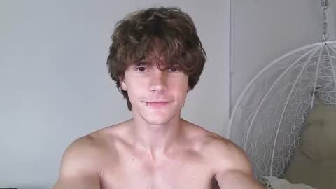 Eric Crush online show from August 11, 4:03 am