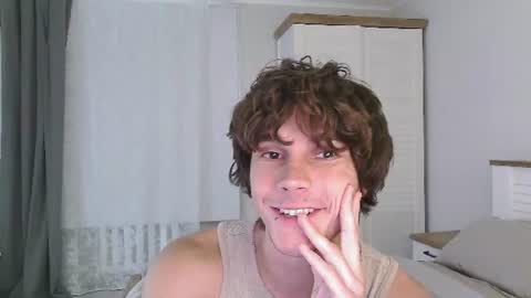 Eric Crush online show from August 15, 4:16 am