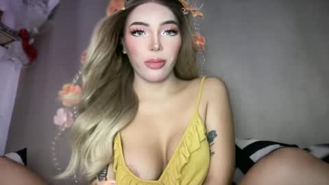 erica_walker online show from August 14, 3:59 pm