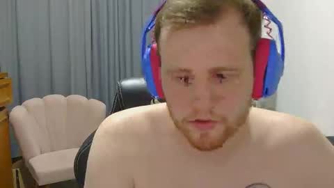 erickblink online show from April 22, 3:42 am