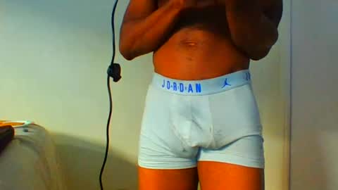 EricSwainn online show from August 2, 12:50 am