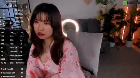 erika_kim online show from August 7, 12:16 pm