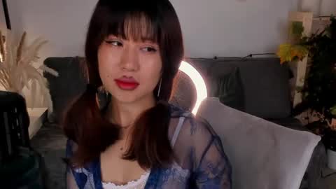 erika_kim online show from August 7, 7:36 pm