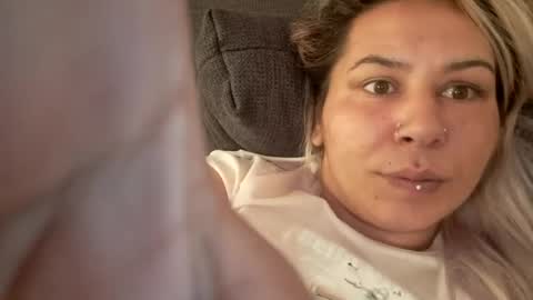 erikadanielacsanyi online show from August 7, 10:37 am