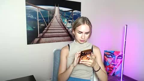 Erika online show from August 4, 4:26 pm